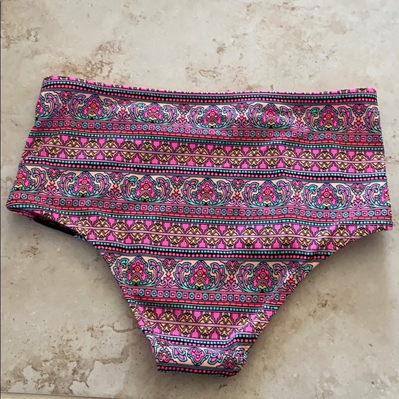 High waisted bikini bottoms size medium - Picture 5 of 6